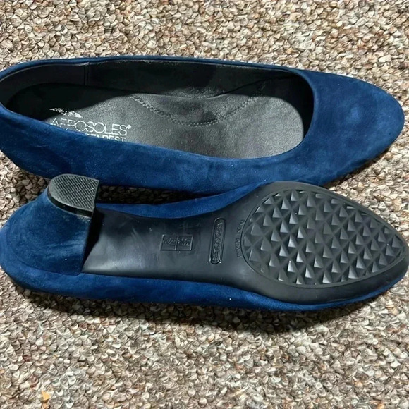 Aerosoles Heelrest blue velour heels size 10 - Picture 4 of 5